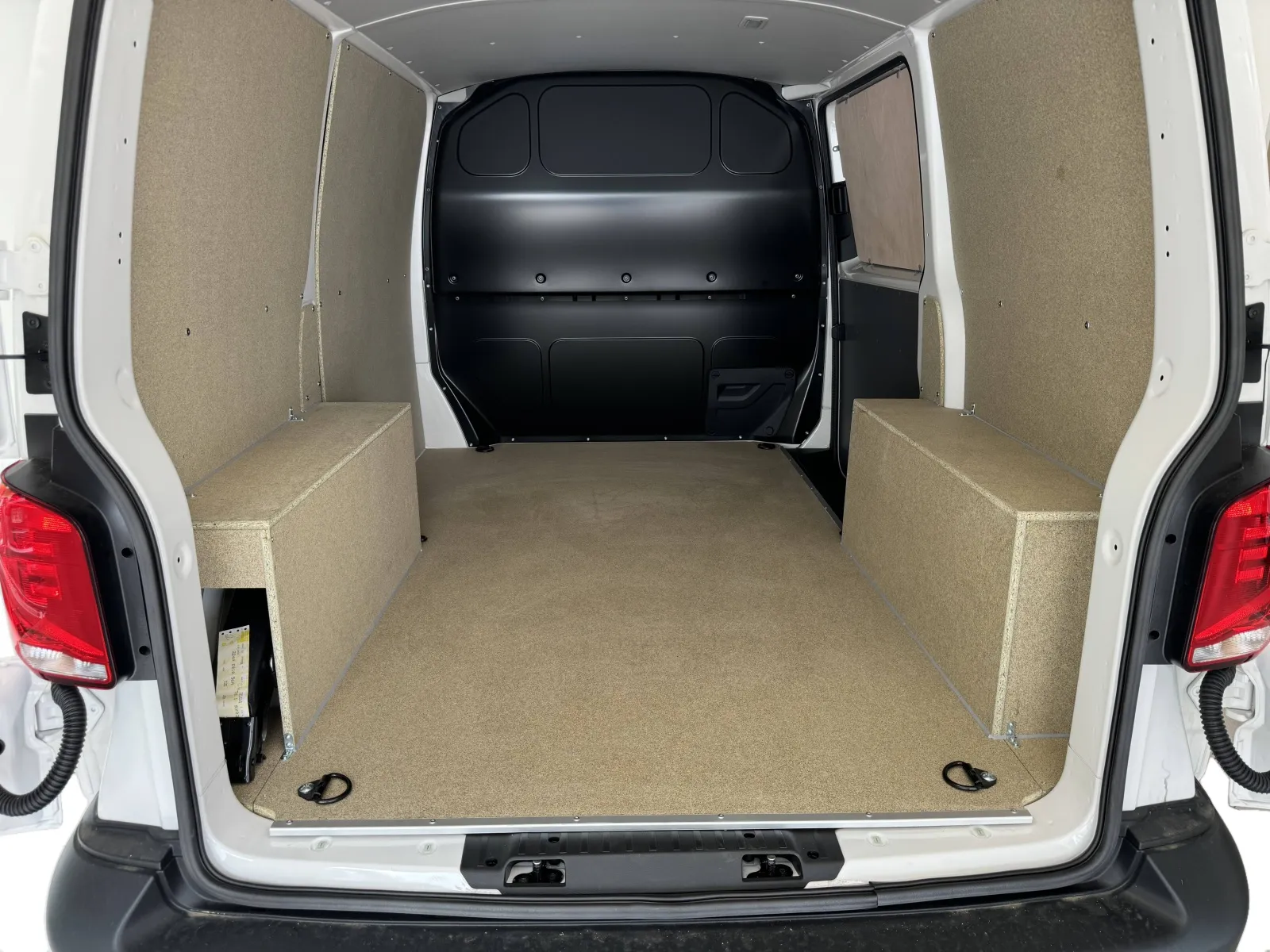 Acheter une volkswagen TRANSPORTER 6.1 VAN L1H1 2.0 TDI 110 BVM5 d’occasion avec 20000km disponible immédiatement - photo 8