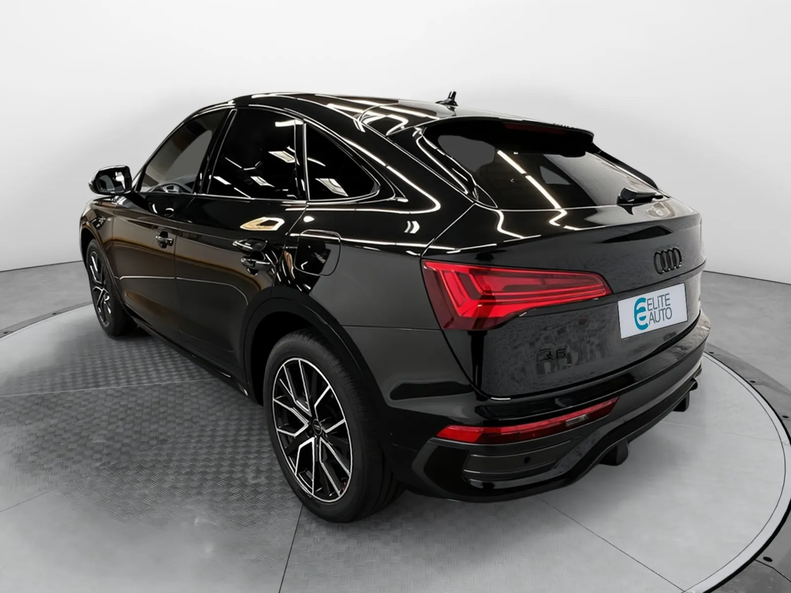 Acheter une audi Q5 Sportback 55 TFSIe 367 S tronic 7 Quattro d’occasion avec 74297km disponible immédiatement - photo 3
