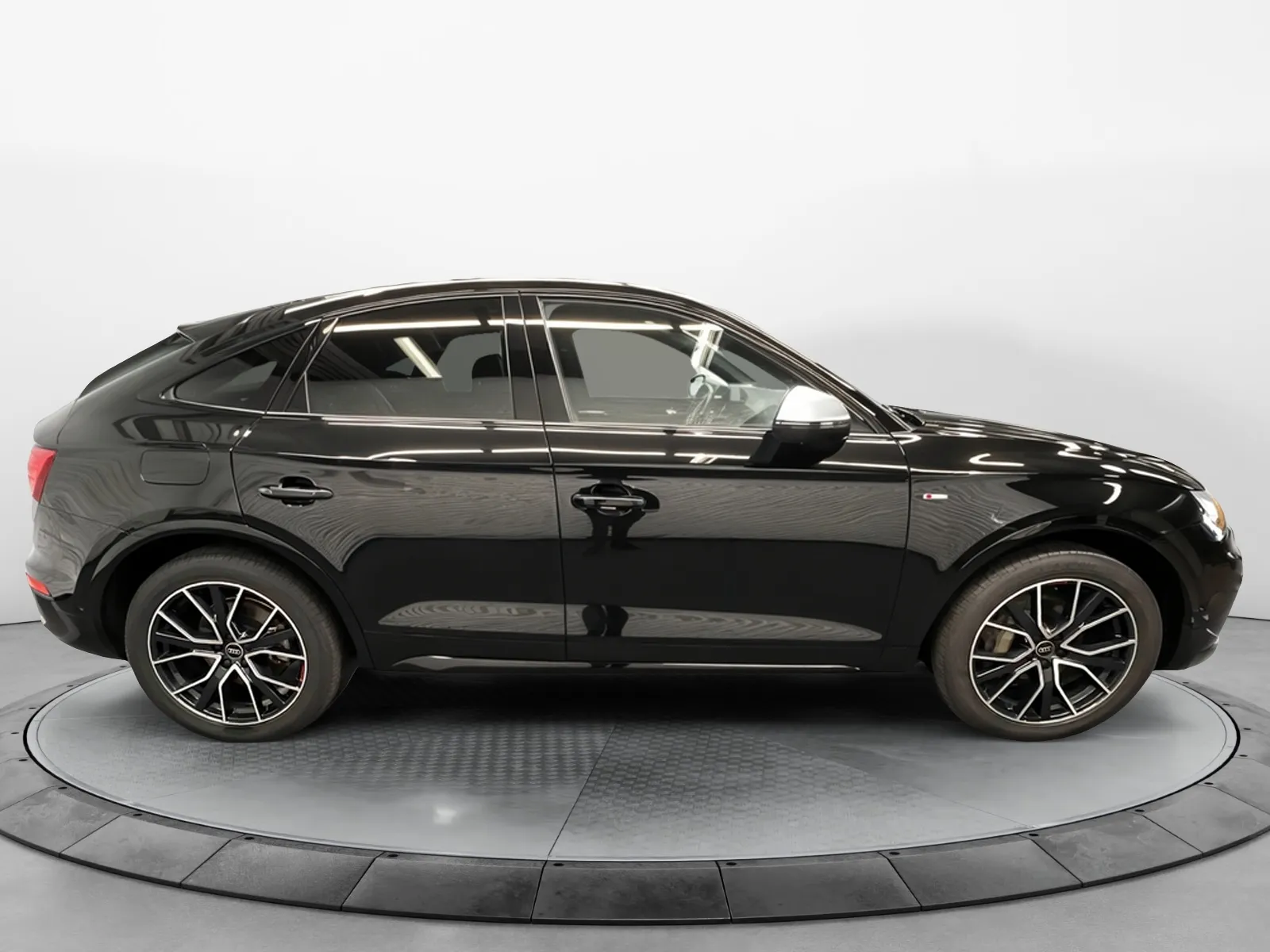 Acheter une audi Q5 Sportback 55 TFSIe 367 S tronic 7 Quattro d’occasion avec 74297km disponible immédiatement - photo 6