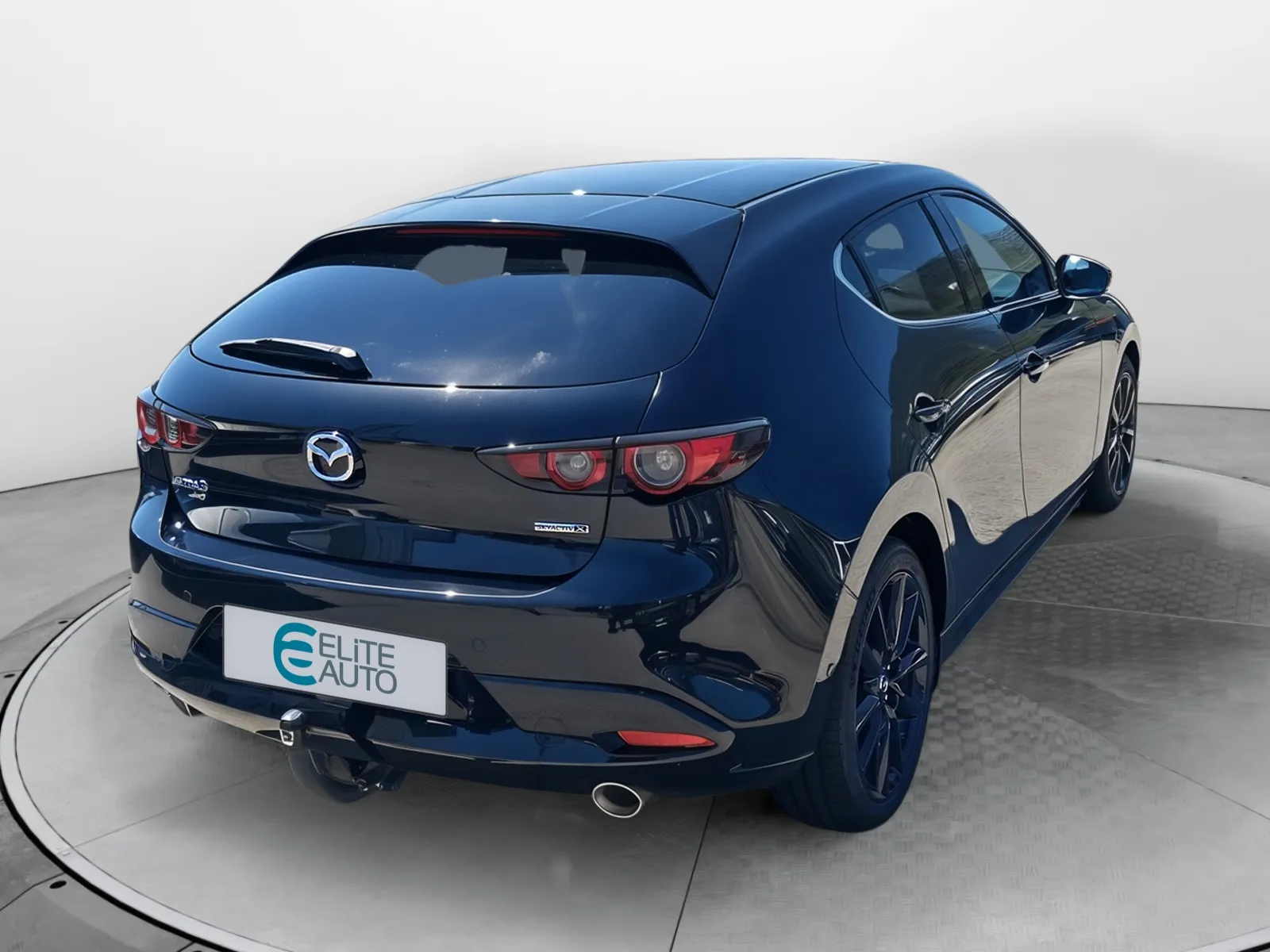 Acheter une mazda Mazda3 5 portes 2.0L SKYACTIV-X M Hybrid 180 ch 4x4 BVM6 d’occasion avec 36861km disponible immédiatement - photo 5