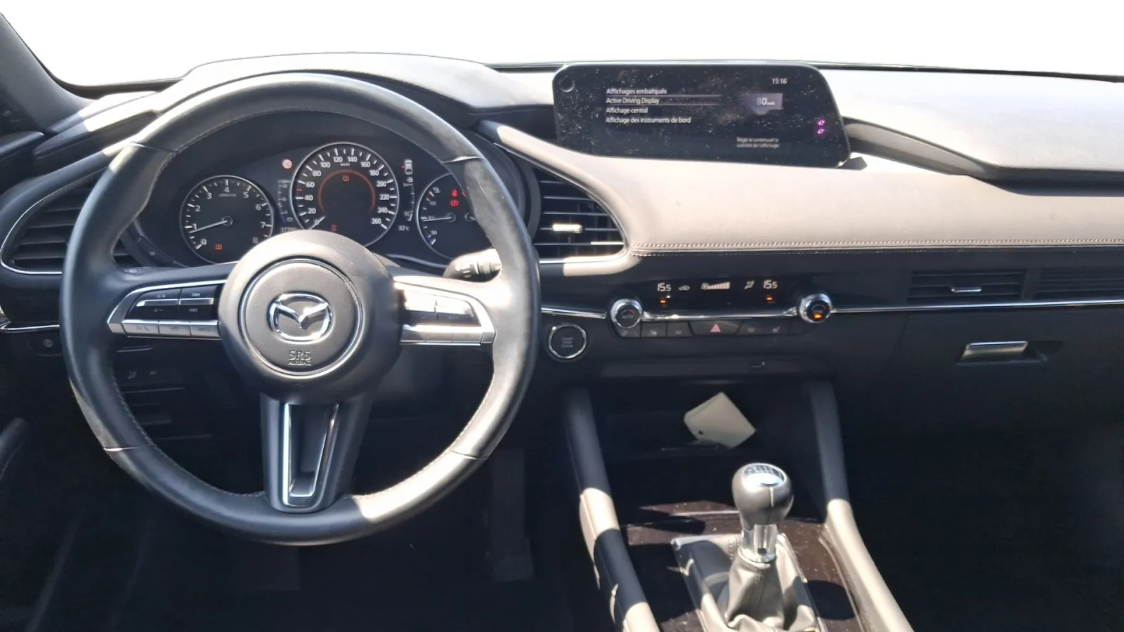 Acheter une mazda Mazda3 5 portes 2.0L SKYACTIV-X M Hybrid 180 ch 4x4 BVM6 d’occasion avec 36861km disponible immédiatement - photo 9