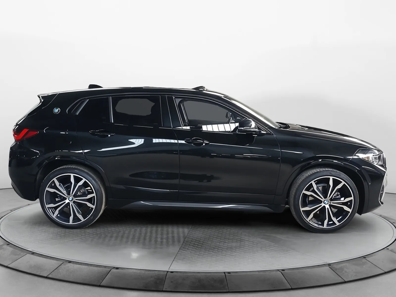 Acheter une bmw X2 sDrive 18d 150 ch BVA8 d’occasion avec 32680km disponible immédiatement - photo 6