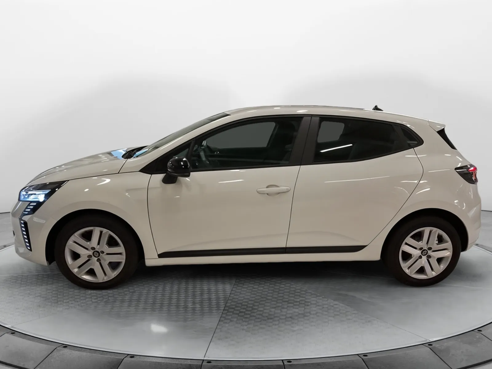 Acheter une renault Clio TCe 90 ch GSR2 d’occasion avec 10km disponible immédiatement - photo 2