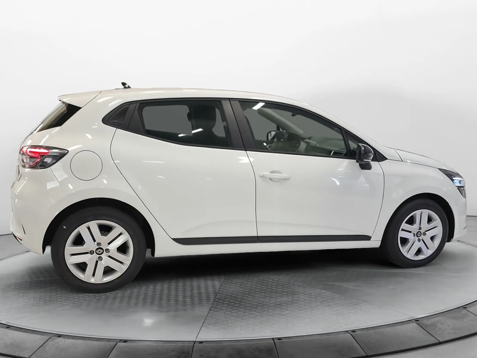 Acheter une renault Clio TCe 90 ch GSR2 d’occasion avec 10km disponible immédiatement - photo 6