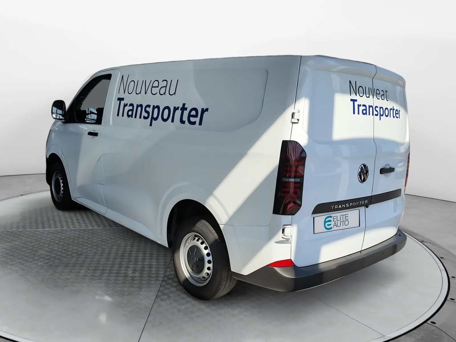 Acheter une volkswagen TRANSPORTER VAN L1H1 2.0 TDI 150 BVA8 d’occasion avec 14913km disponible immédiatement - photo 3