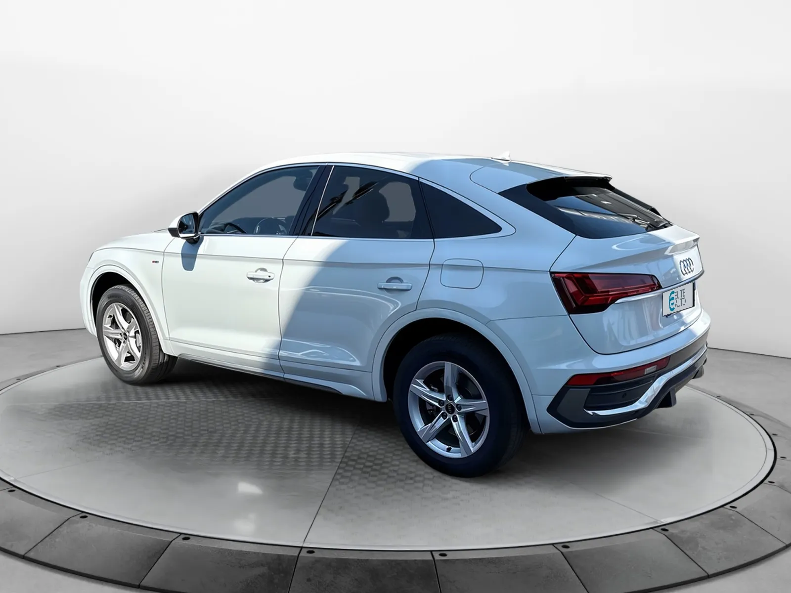 Acheter une audi Q5 Sportback 50 TFSIe 299 S tronic 7 Quattro d’occasion avec 68650km disponible immédiatement - photo 3
