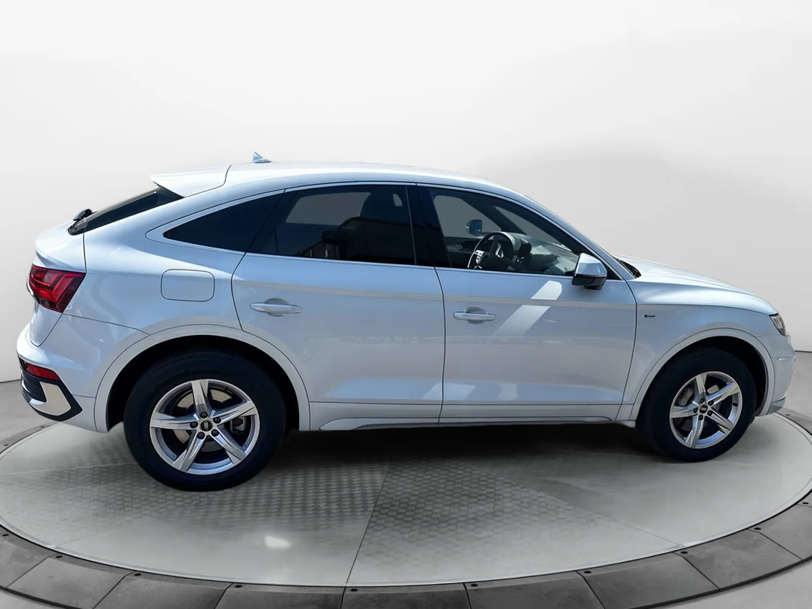 Acheter une audi Q5 Sportback 50 TFSIe 299 S tronic 7 Quattro d’occasion avec 68650km disponible immédiatement - photo 6