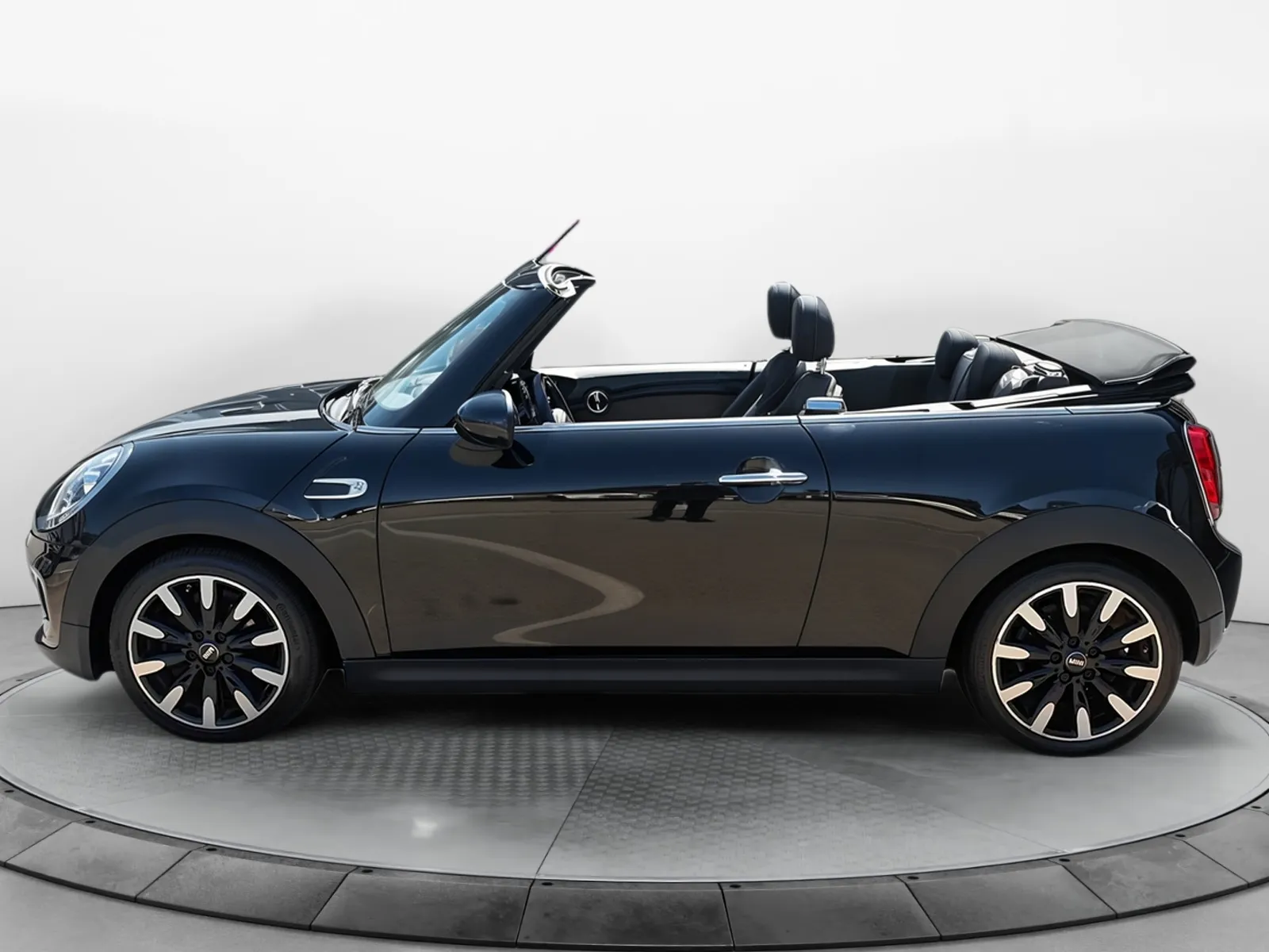 Acheter une mini Cabriolet Cooper 136 ch BVA7 d’occasion avec 86670km disponible immédiatement - photo 2