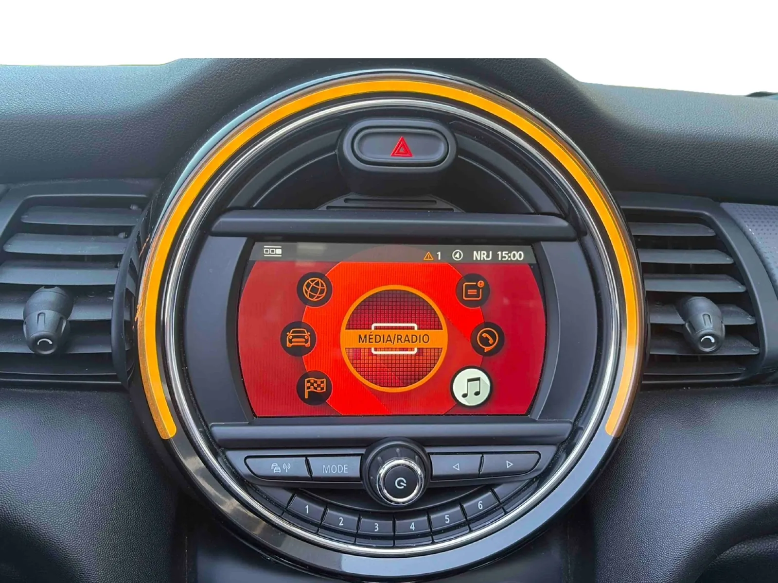 Acheter une mini Cabriolet Cooper 136 ch BVA7 d’occasion avec 86670km disponible immédiatement - photo 29