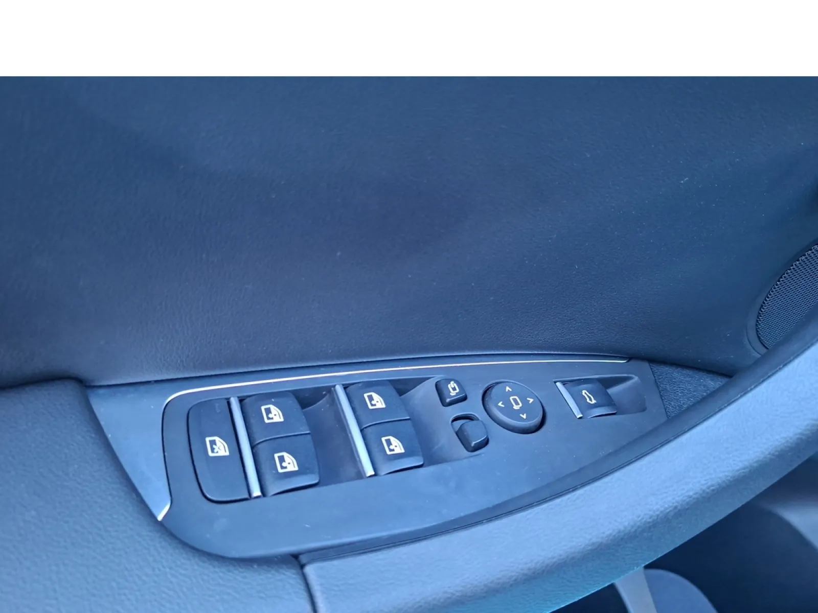 Acheter une bmw X3 xDrive 30e 292ch BVA8 d’occasion avec 56562km disponible immédiatement - photo 19