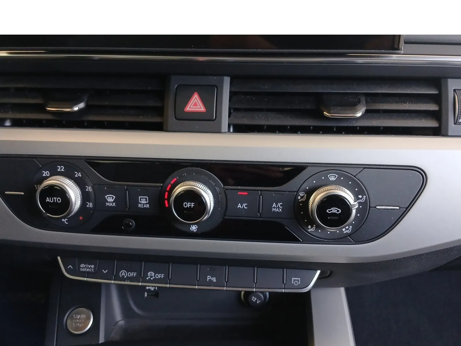 Acheter une audi A4 Avant 35 TDI 163 S tronic 7 d’occasion avec 84550km disponible immédiatement - photo 20