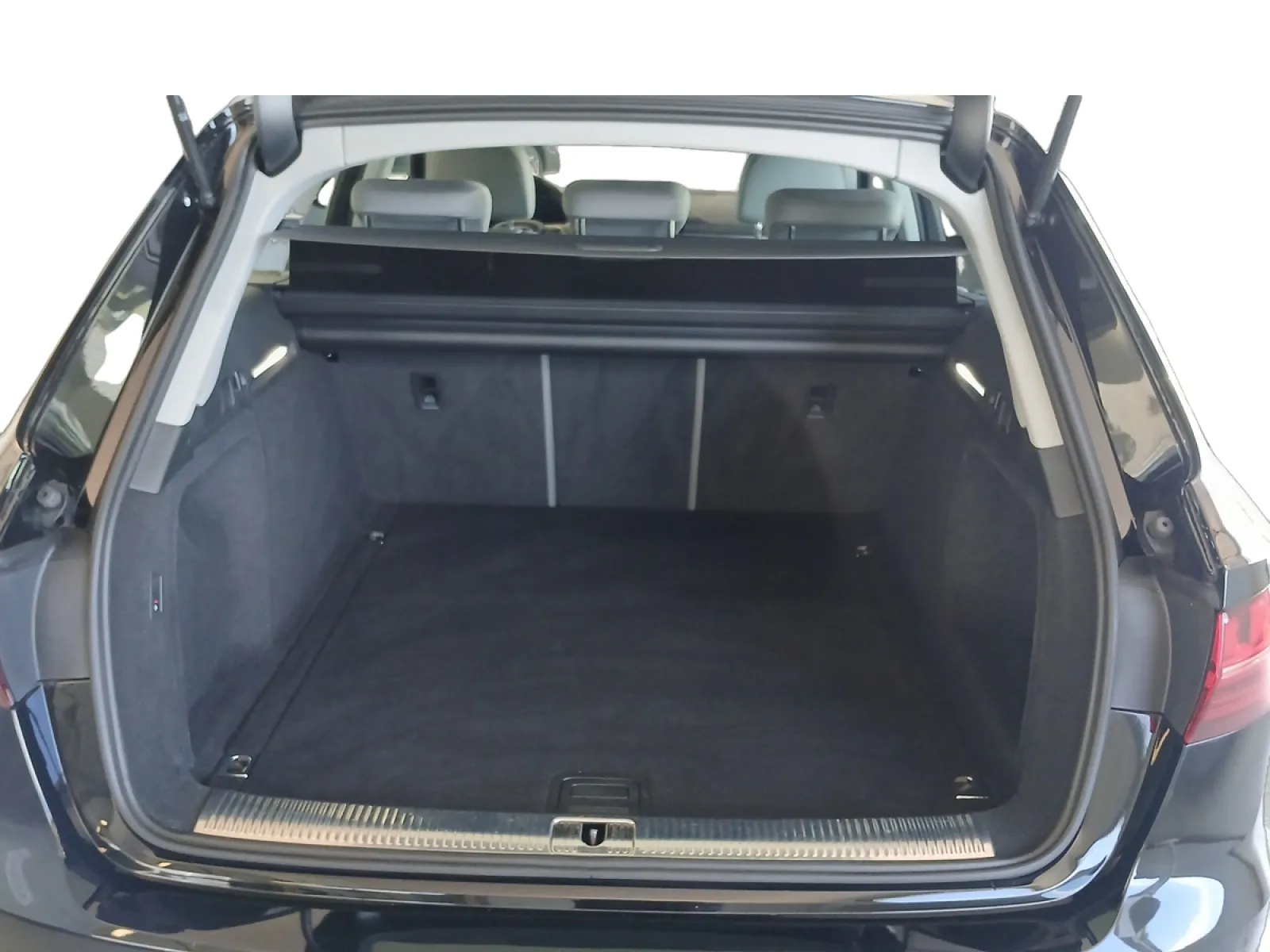 Acheter une audi A4 Avant 35 TDI 163 S tronic 7 d’occasion avec 84550km disponible immédiatement - photo 13