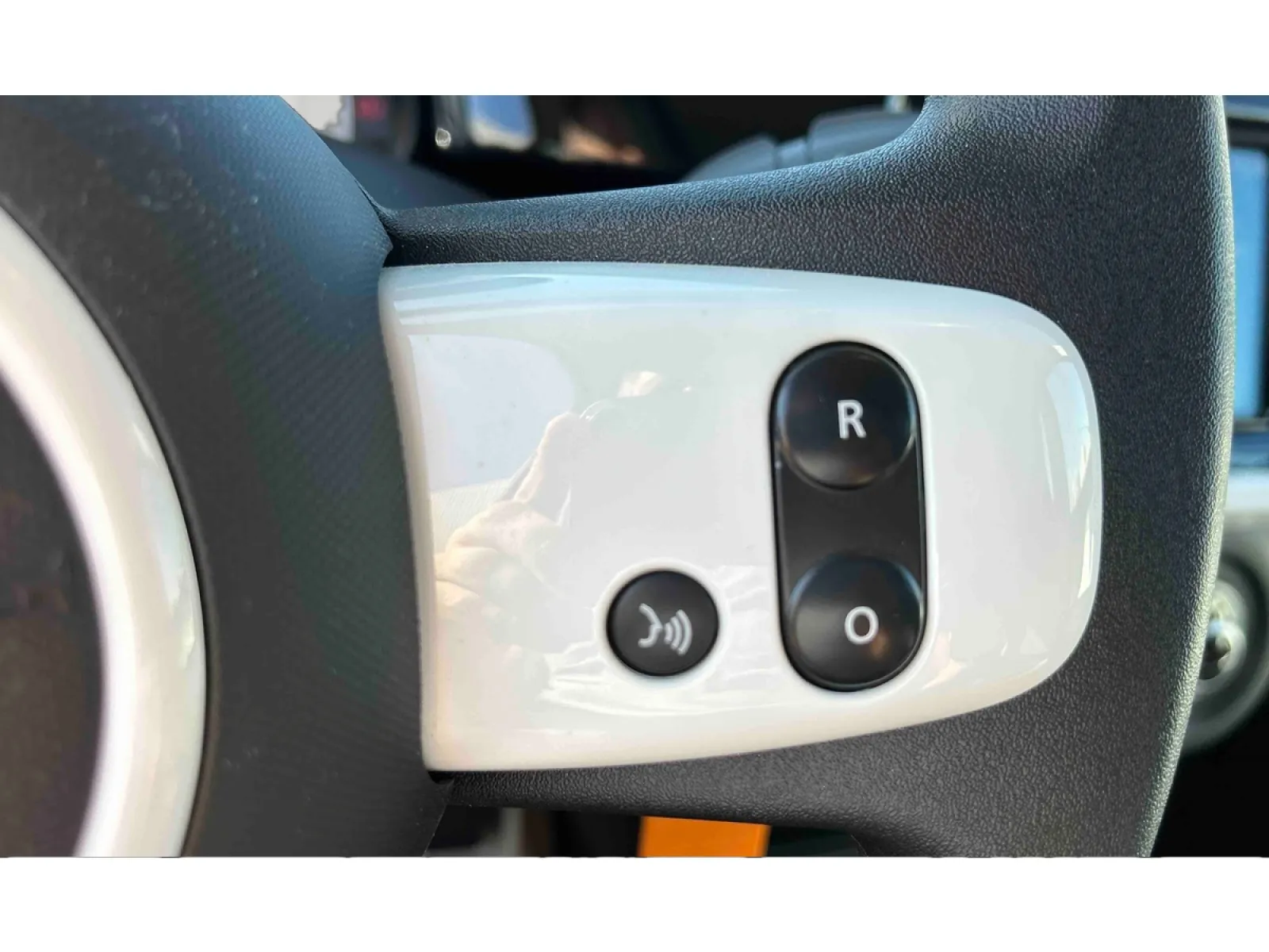 Acheter une renault Twingo III E-Tech d’occasion avec 19474km disponible immédiatement - photo 18