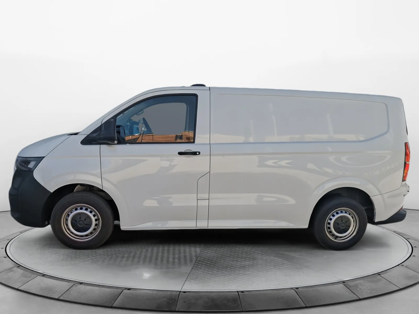 Acheter une volkswagen TRANSPORTER VAN L1H1 2.0 TDI 150 BVA8 d’occasion avec 10000km disponible immédiatement - photo 2