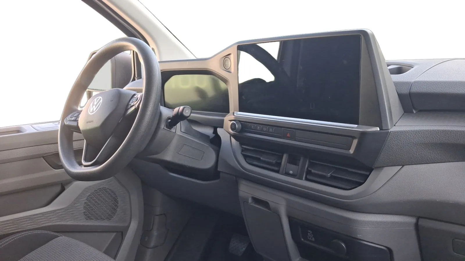Acheter une volkswagen TRANSPORTER VAN L1H1 2.0 TDI 150 BVA8 d’occasion avec 10000km disponible immédiatement - photo 9