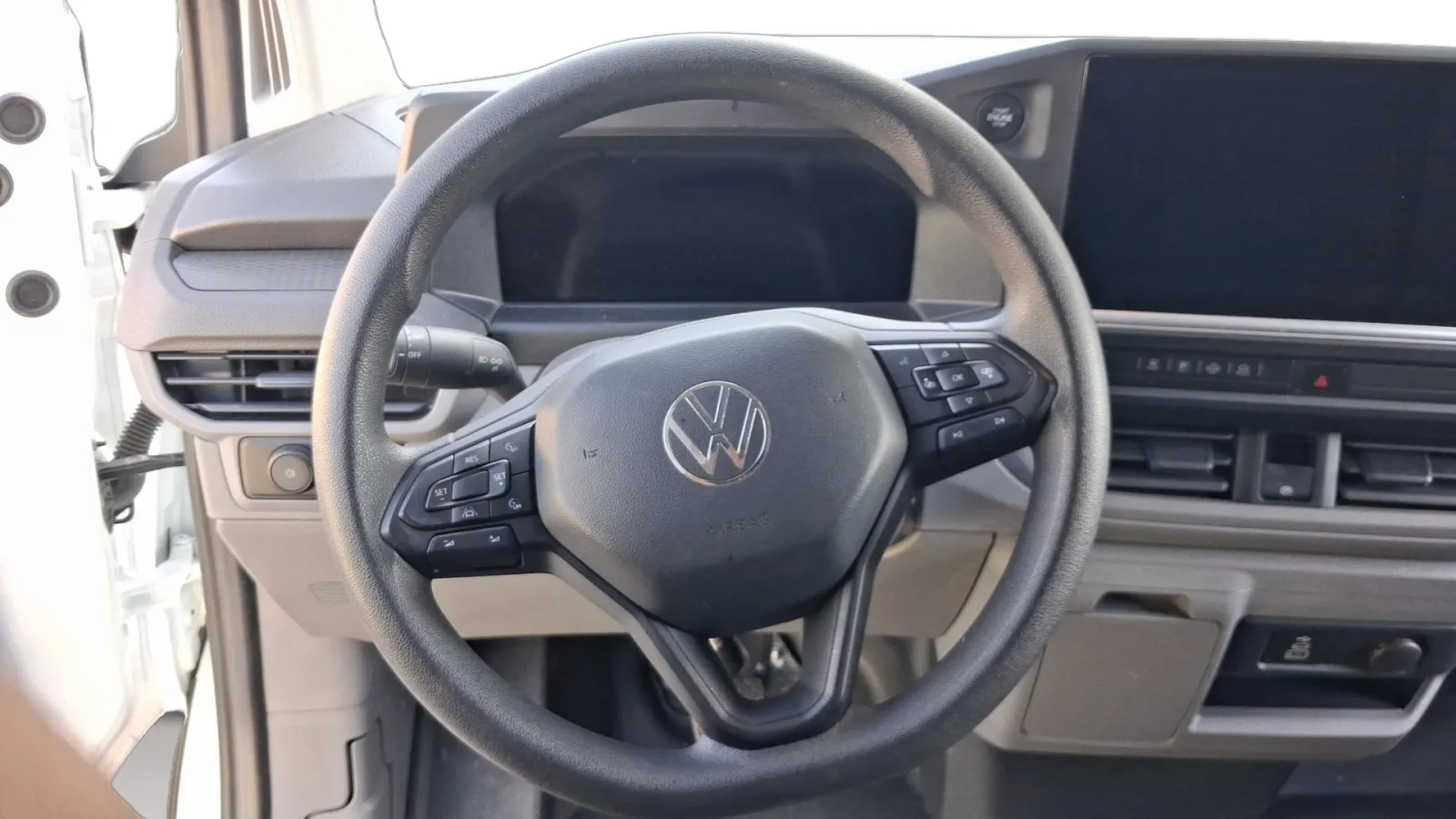 Acheter une volkswagen TRANSPORTER VAN L1H1 2.0 TDI 150 BVA8 d’occasion avec 10000km disponible immédiatement - photo 10