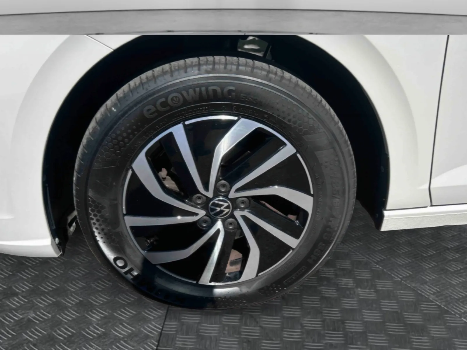 Acheter une volkswagen Polo 1.0 TSI 95 S&S BVM5 d’occasion avec 24000km disponible immédiatement - photo 14
