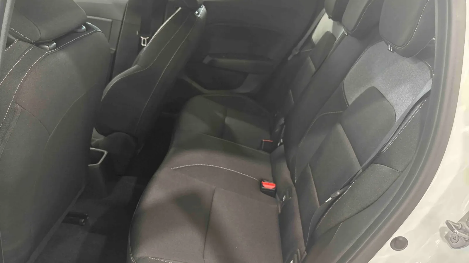 Acheter une renault Clio TCe 90 ch GSR2 d’occasion avec 10km disponible immédiatement - photo 12