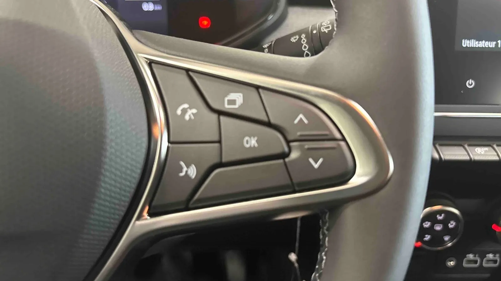 Acheter une renault Clio TCe 90 ch GSR2 d’occasion avec 10km disponible immédiatement - photo 17