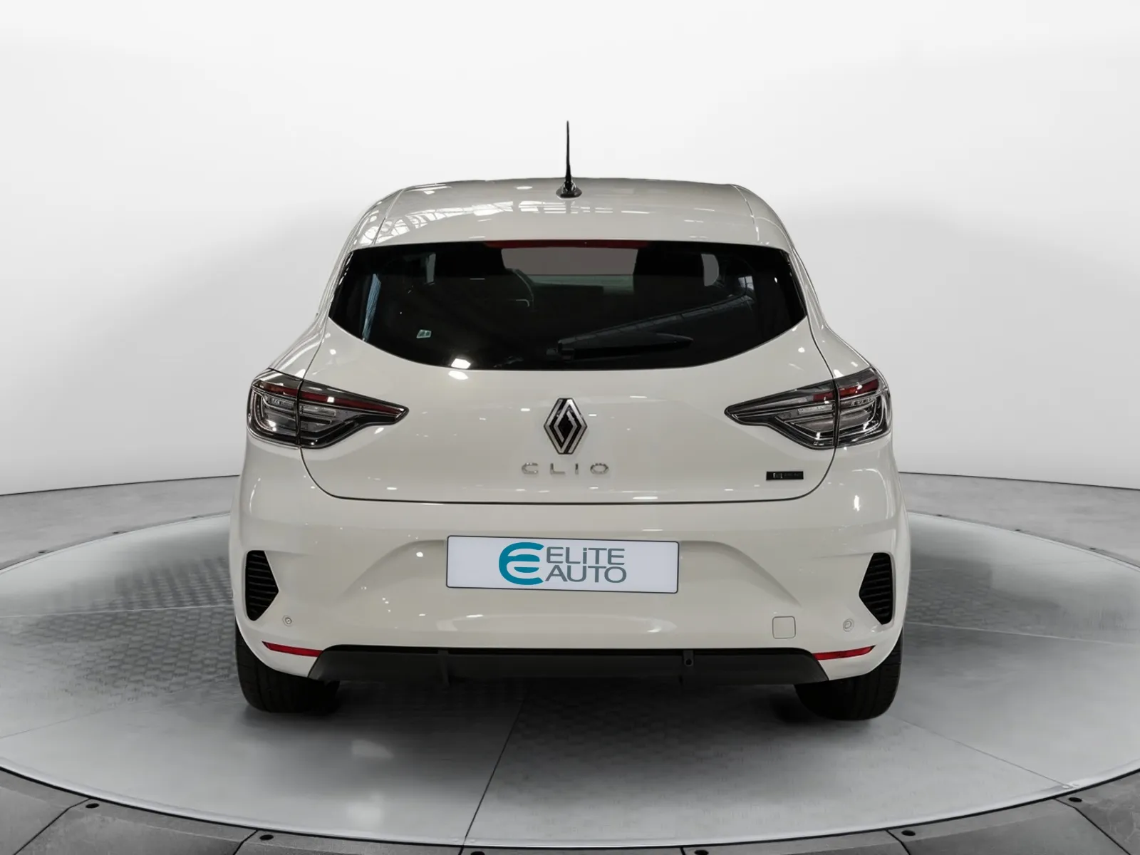Acheter une renault Clio E-Tech full hybrid 145 ch GSR2 d’occasion avec 16425km disponible immédiatement - photo 4
