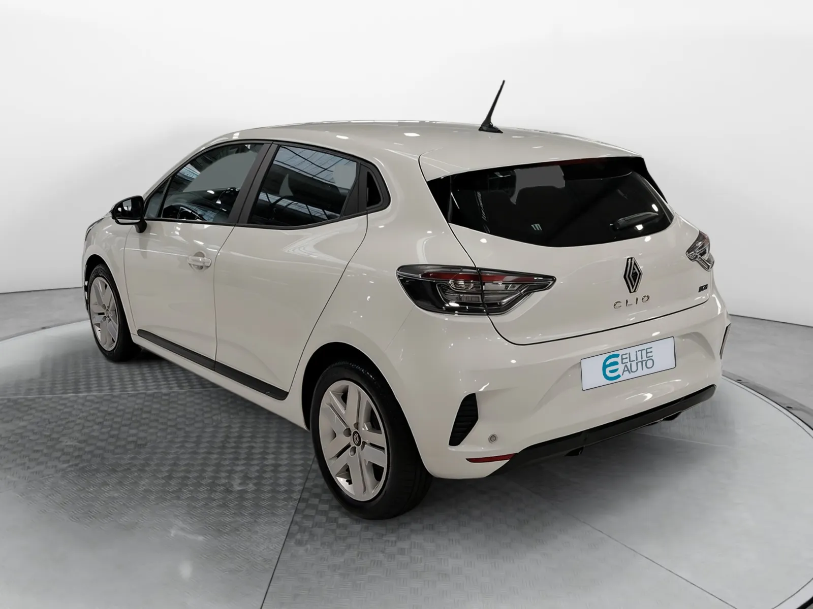 Acheter une renault Clio E-Tech full hybrid 145 ch GSR2 d’occasion avec 16425km disponible immédiatement - photo 3
