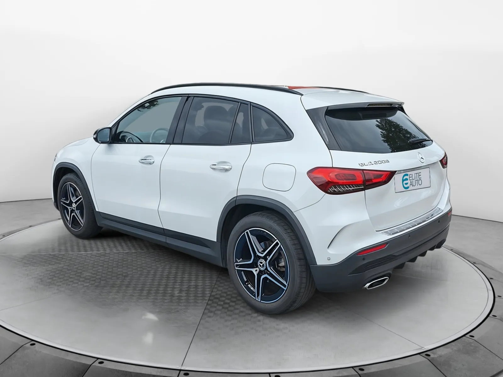 Acheter une mercedes GLA 200 d 8G-DCT d’occasion avec 48616km disponible immédiatement - photo 3