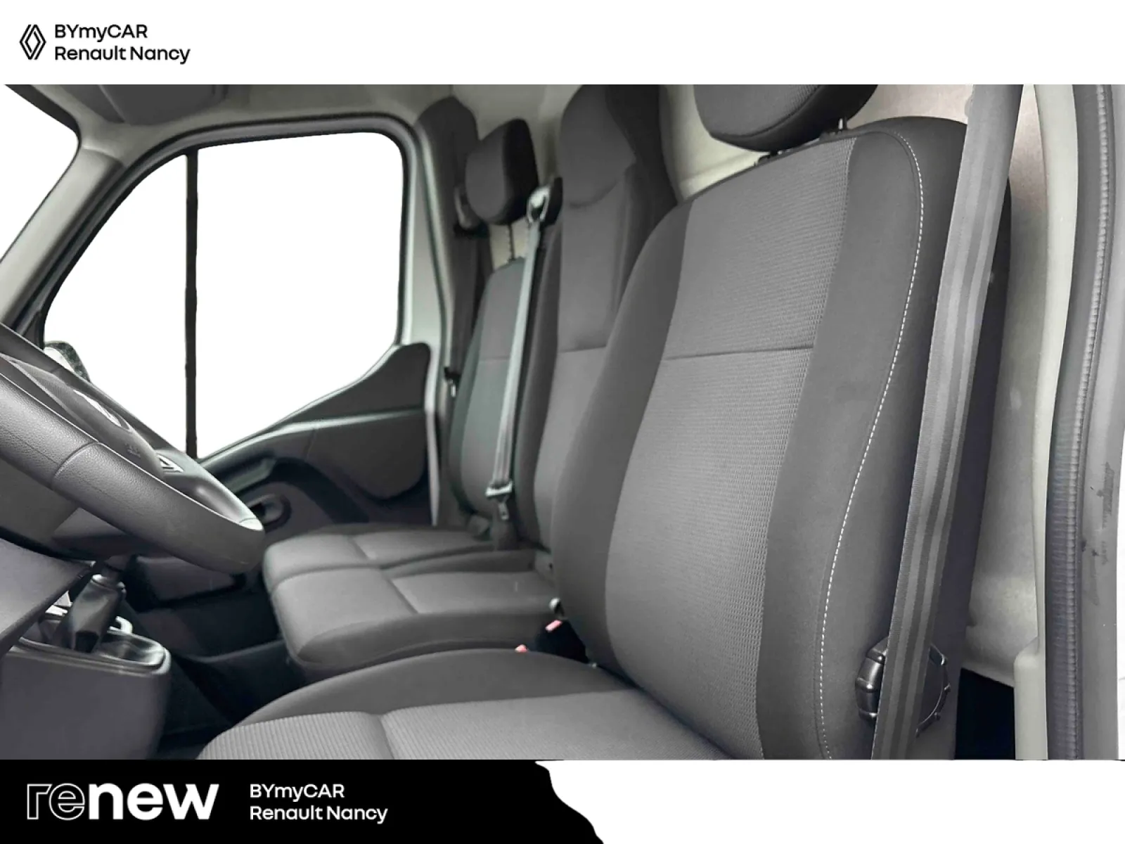 Acheter une renault MASTER FGN TRAC F3300 L2H2 BLUE DCI 135 d’occasion avec 71576km disponible immédiatement - photo 11