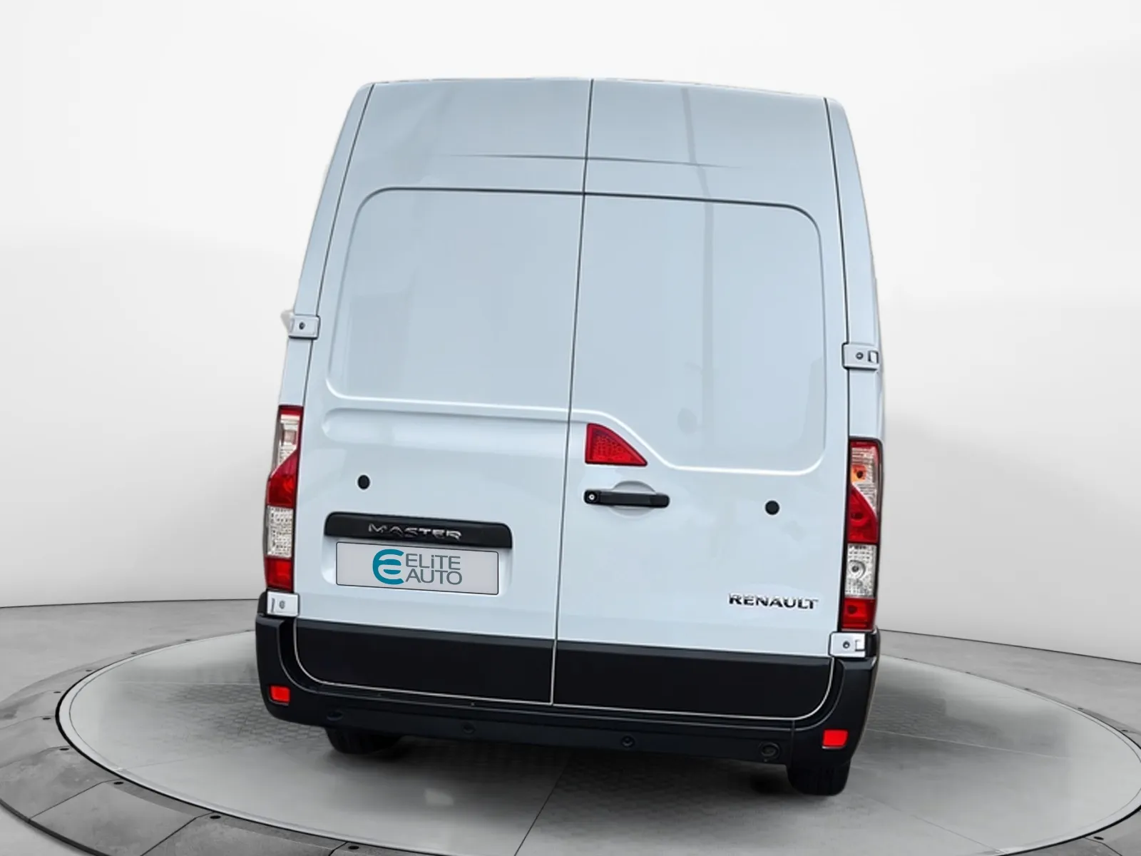 Acheter une renault MASTER FGN TRAC F3300 L2H2 BLUE DCI 135 d’occasion avec 71576km disponible immédiatement - photo 4