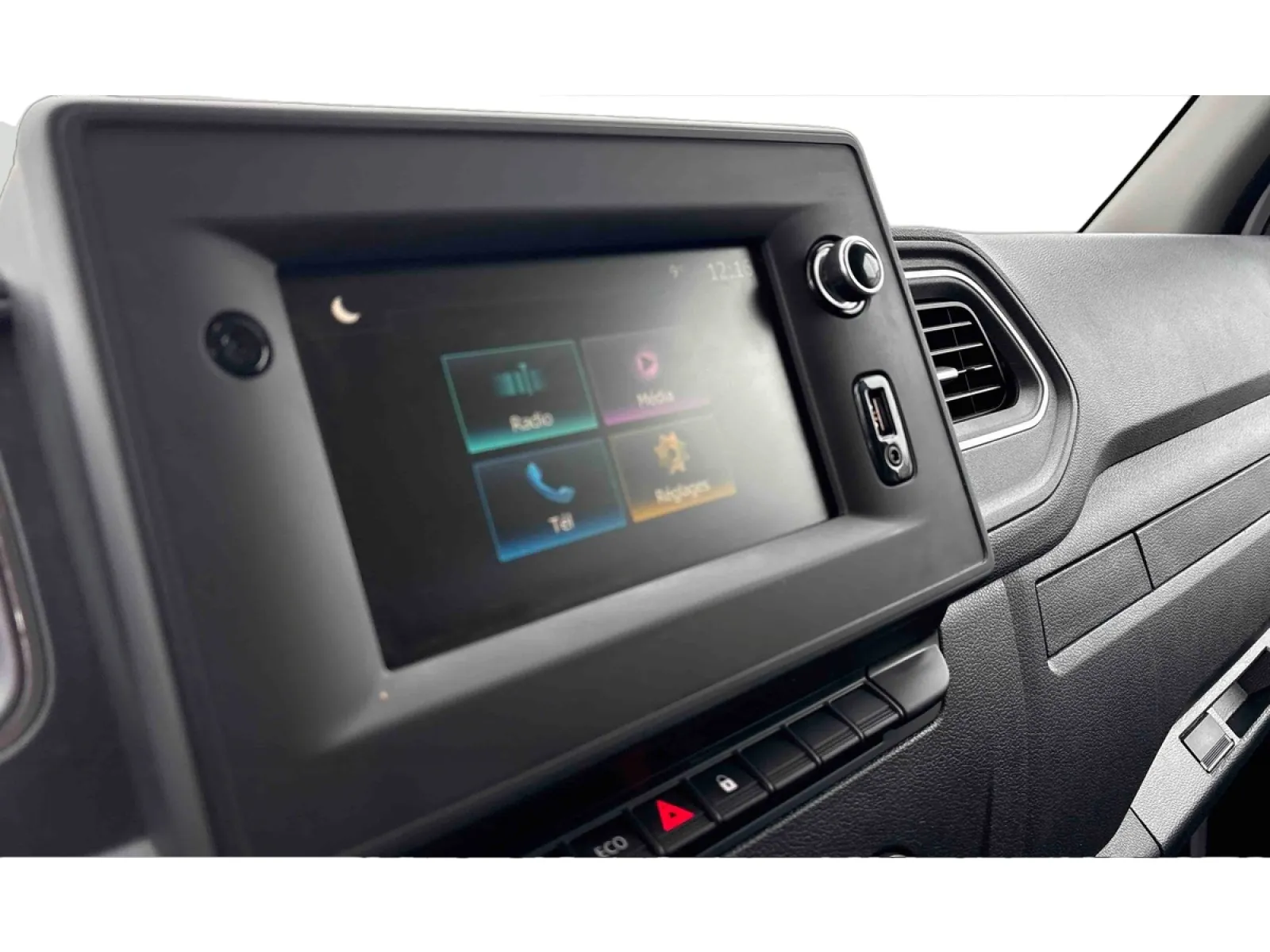 Acheter une renault MASTER FGN TRAC F3300 L2H2 BLUE DCI 135 d’occasion avec 71576km disponible immédiatement - photo 16