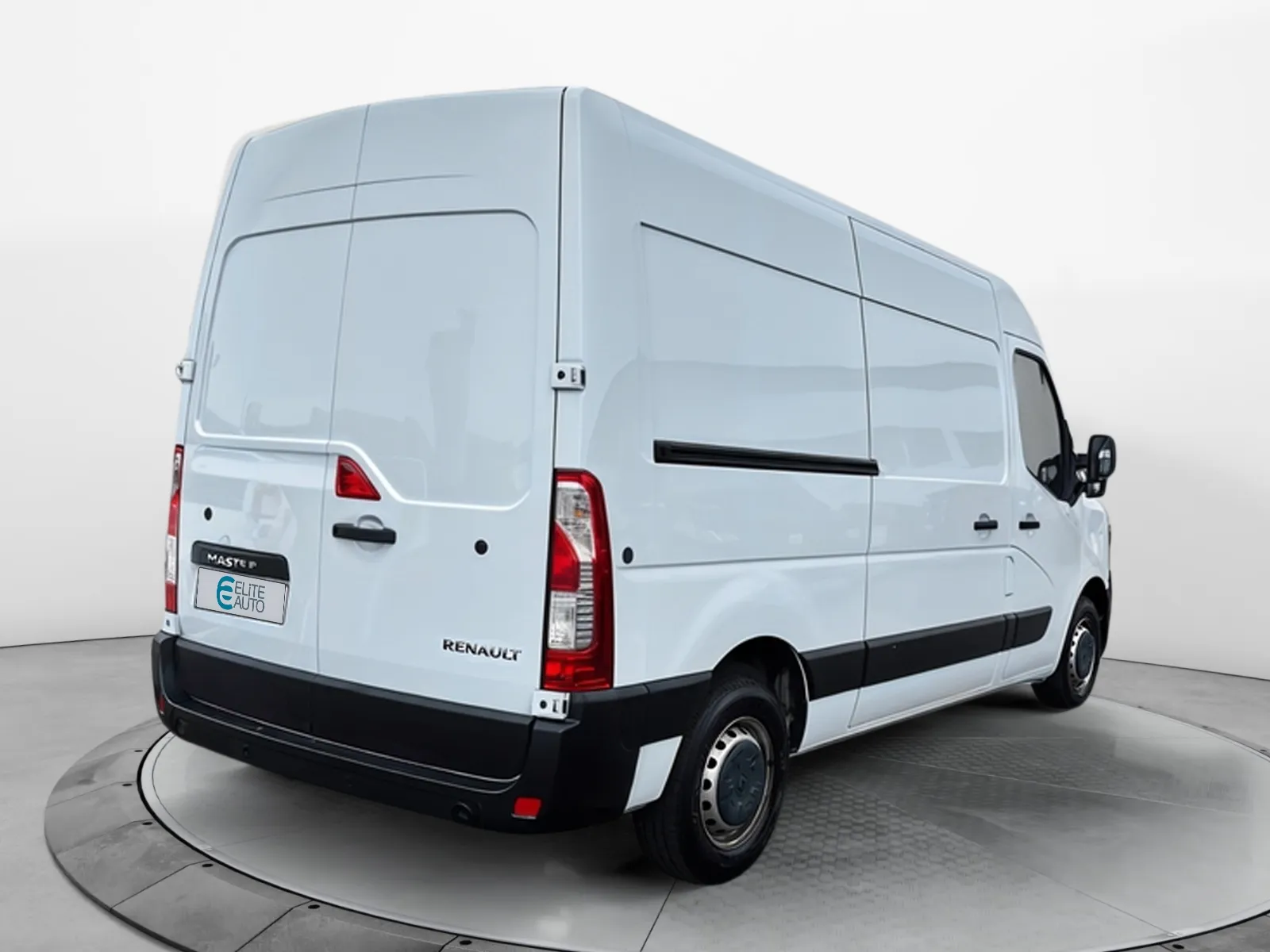 Acheter une renault MASTER FGN TRAC F3300 L2H2 BLUE DCI 135 d’occasion avec 71576km disponible immédiatement - photo 5