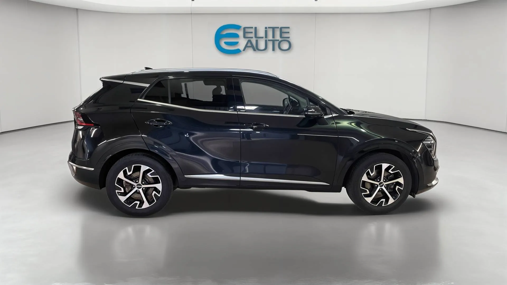 Acheter une kia Sportage 1.6 CRDi 136ch MHEV DCT7 4x2 d’occasion avec 94737km disponible immédiatement - photo 2