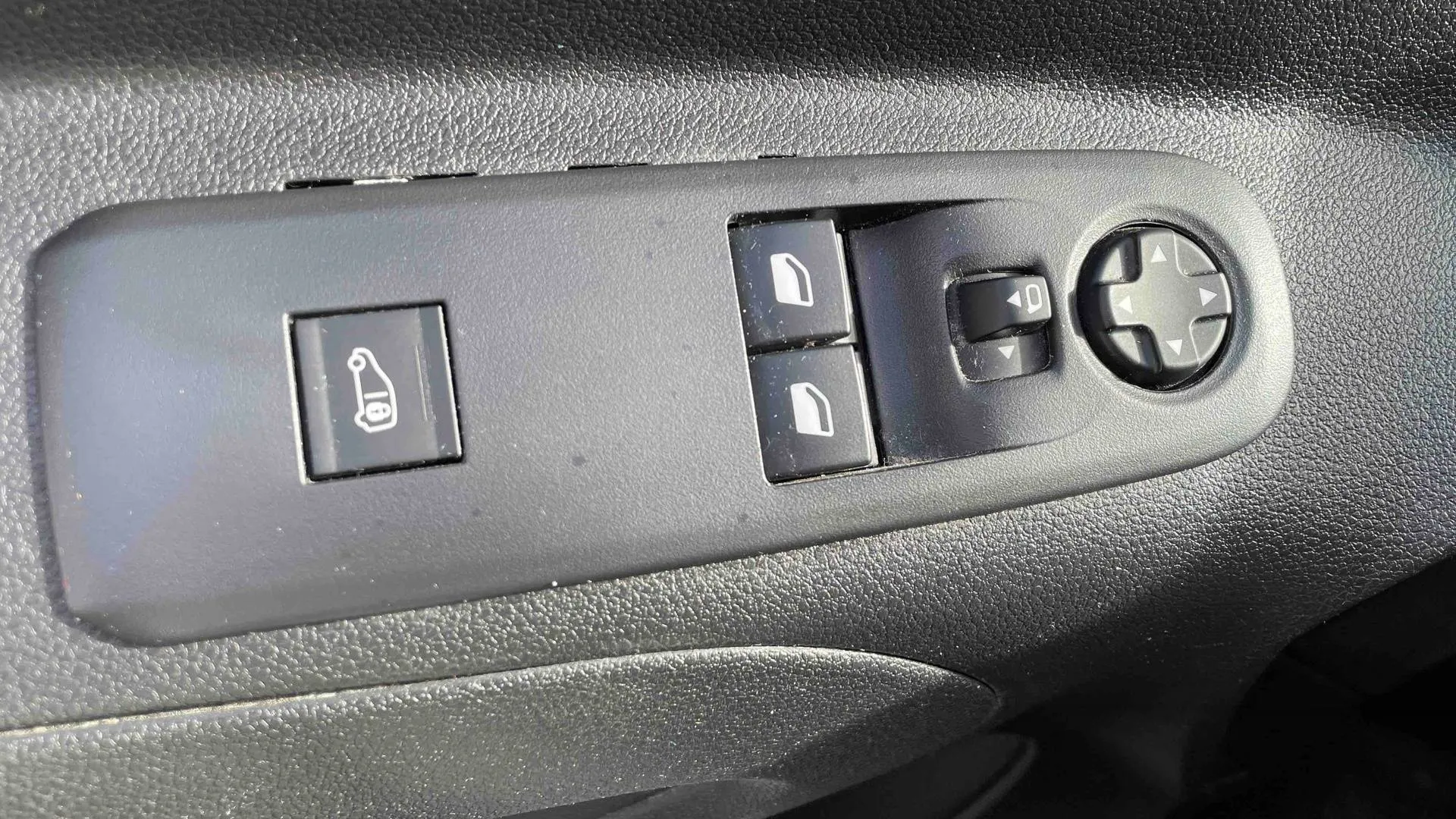 Acheter une citroen BERLINGO VAN XL 950 BLUEHDI 100 S&S BVM5 d’occasion avec 116770km disponible immédiatement - photo 17