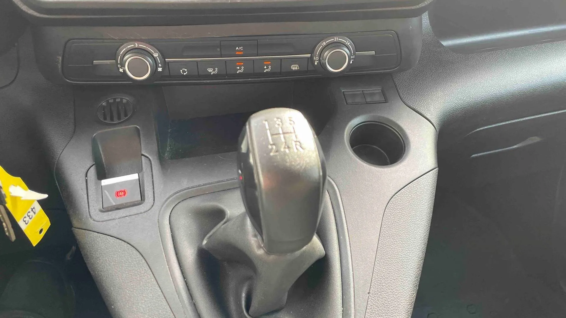 Acheter une citroen BERLINGO VAN XL 950 BLUEHDI 100 S&S BVM5 d’occasion avec 116770km disponible immédiatement - photo 22