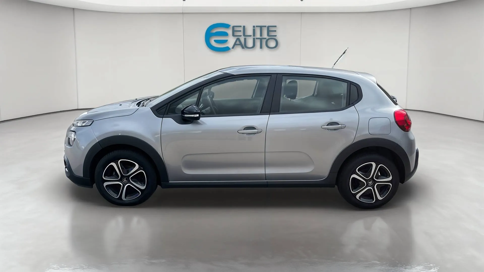 Acheter une citroen C3 SOCIETE BLUEHDI 100 S&S BVM6 d’occasion avec 96886km disponible immédiatement - photo 4