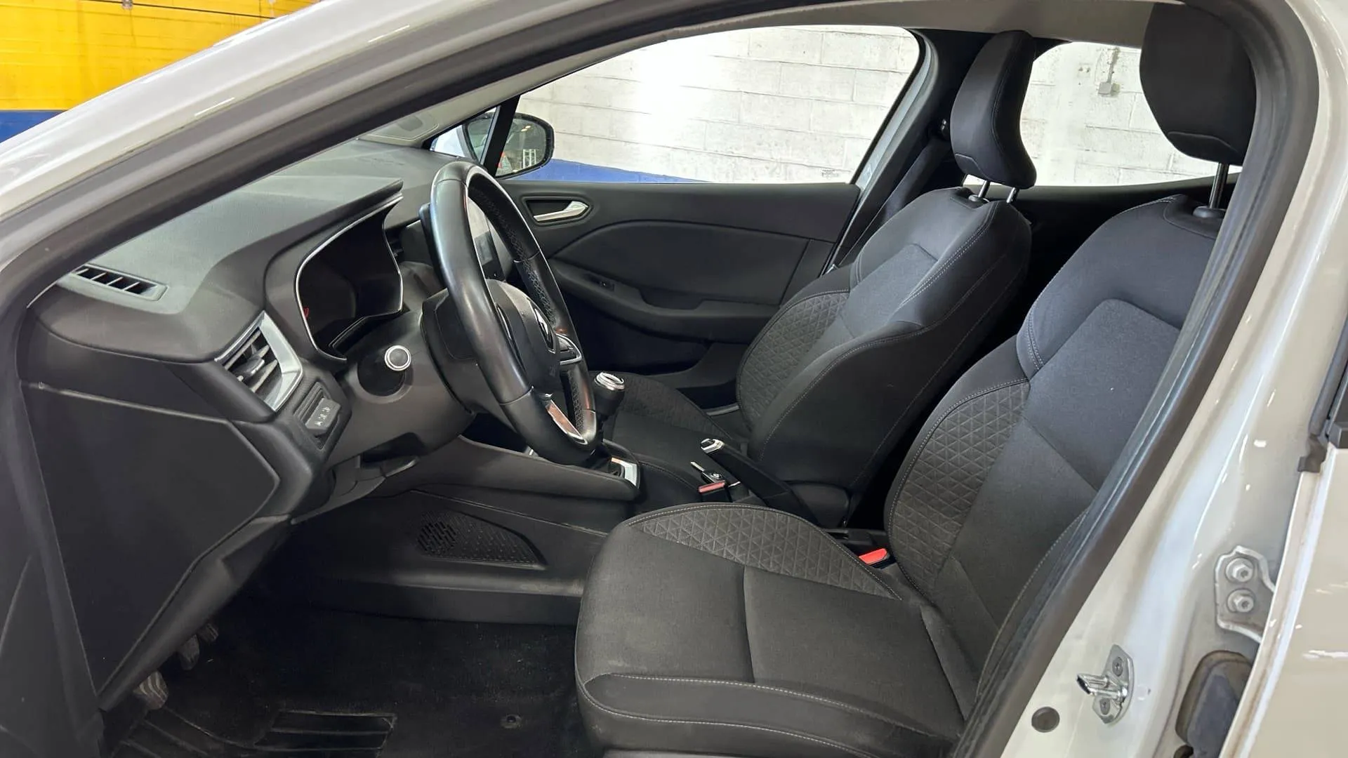 RENAULT CLIO V Business - photo 10