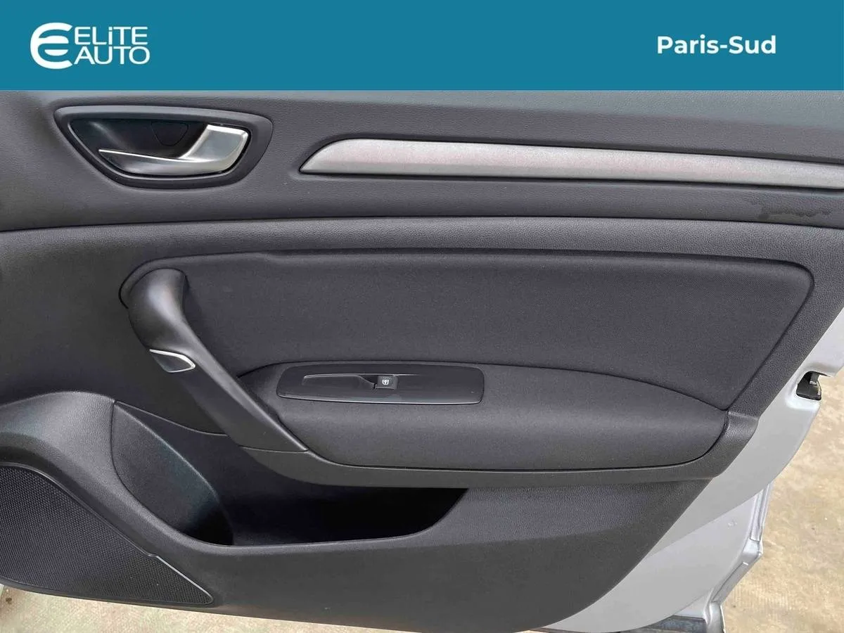 Acheter une renault Megane IV Estate Blue dCi 115 EDC d’occasion avec 77669km disponible immédiatement - photo 29