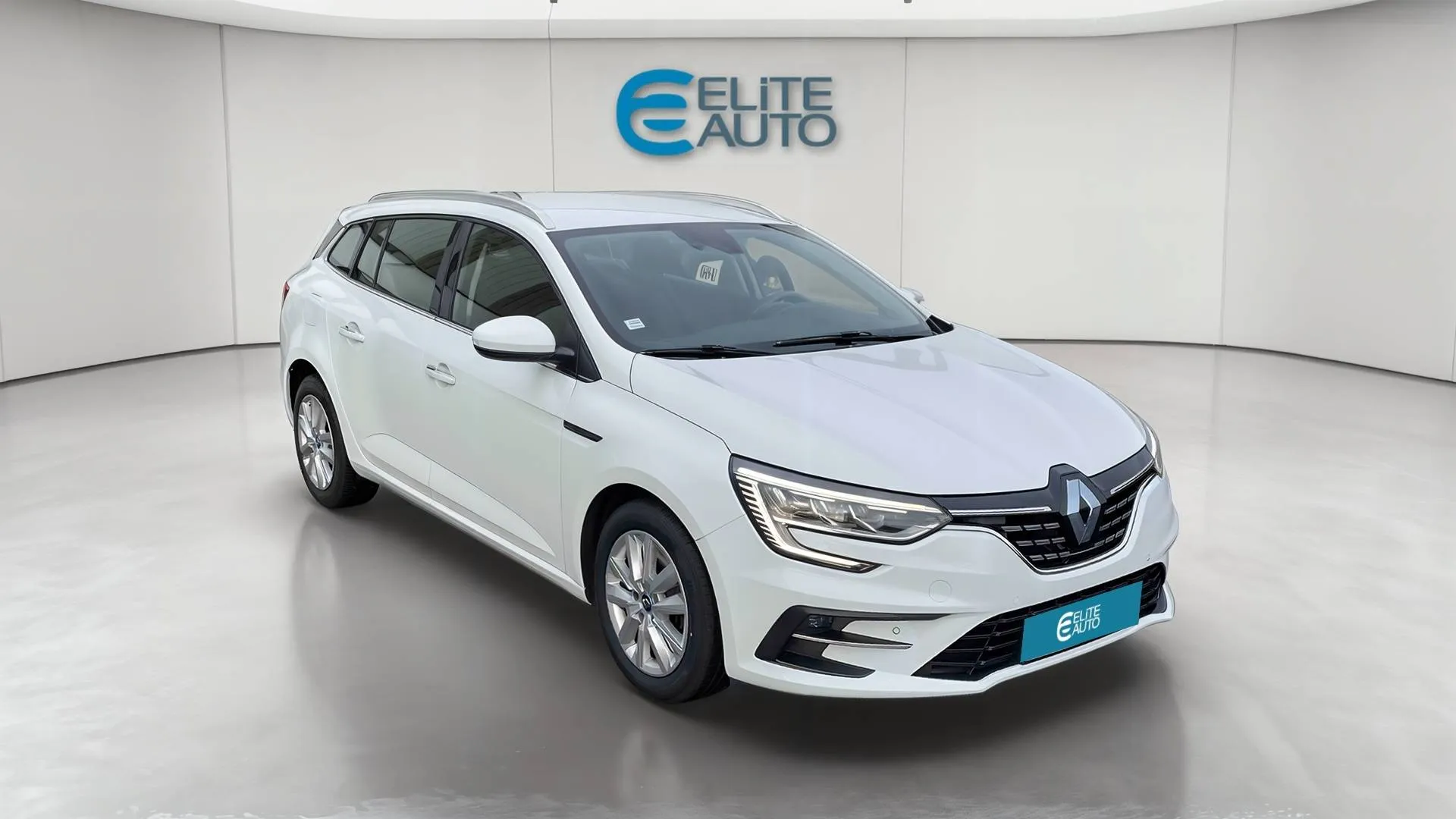 Acheter une renault Mégane IV Estate E-TECH Plug-In Hybride 160 d’occasion avec 89149km disponible immédiatement - photo 6