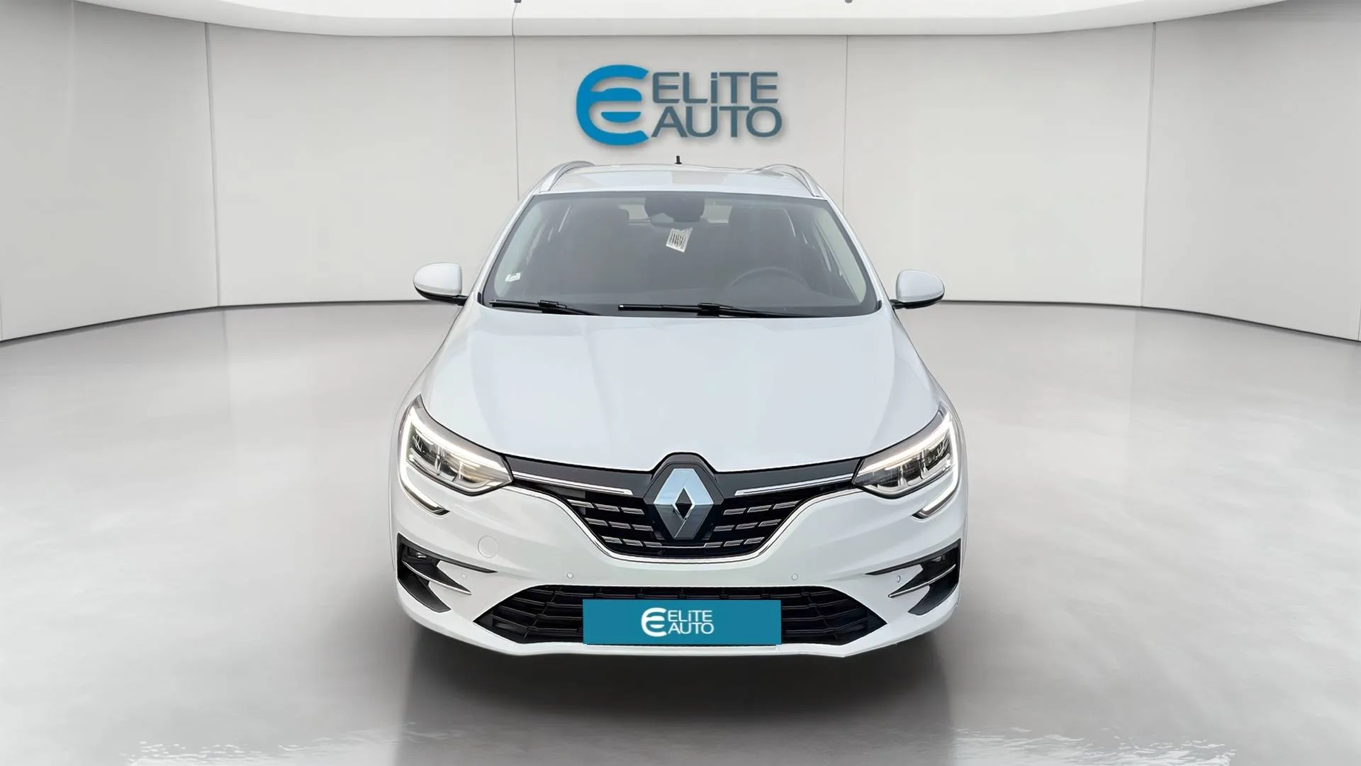 Acheter une renault Mégane IV Estate E-TECH Plug-In Hybride 160 d’occasion avec 89149km disponible immédiatement - photo 5