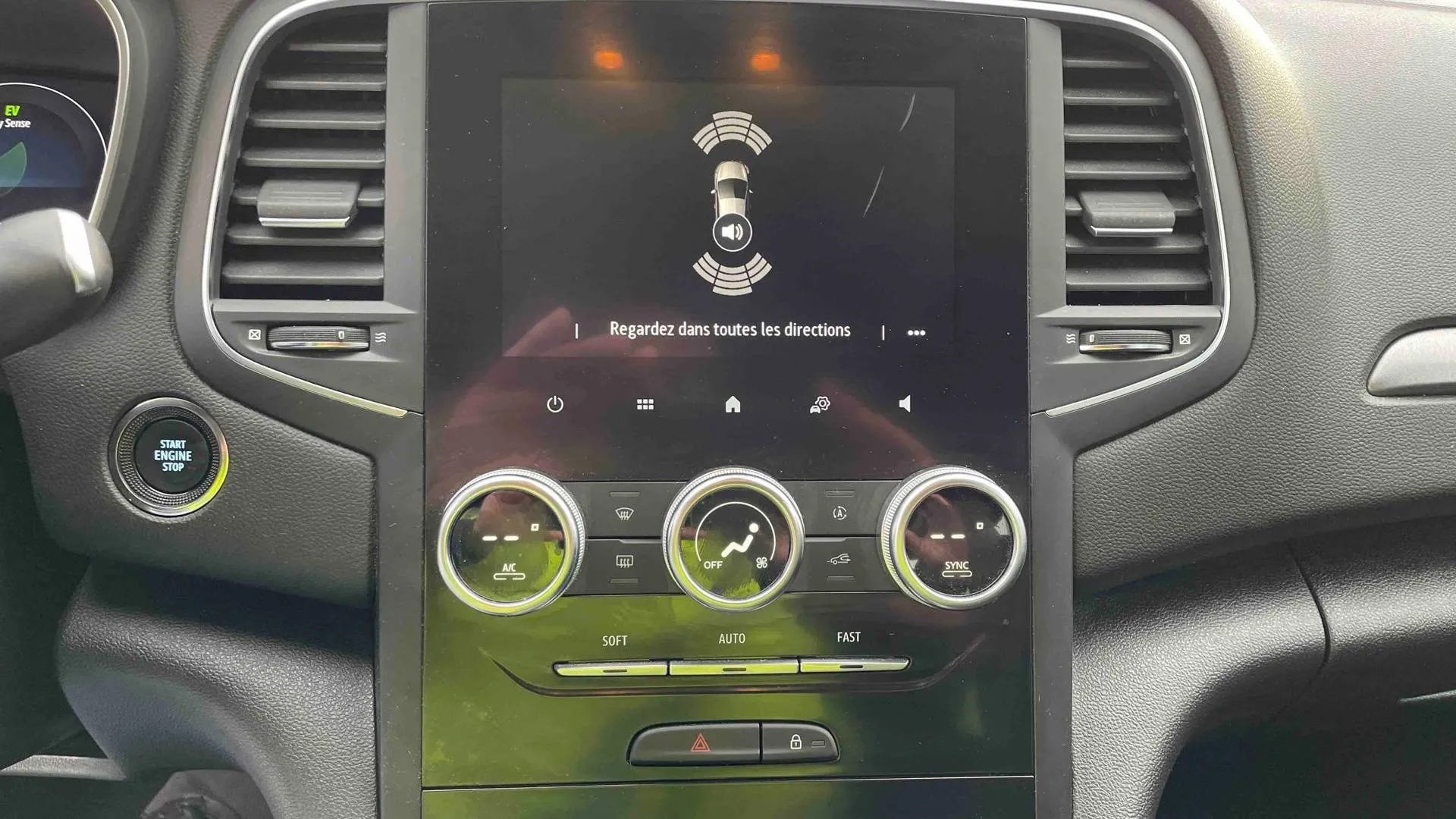 Acheter une renault Mégane IV Estate E-TECH Plug-In Hybride 160 d’occasion avec 89149km disponible immédiatement - photo 21