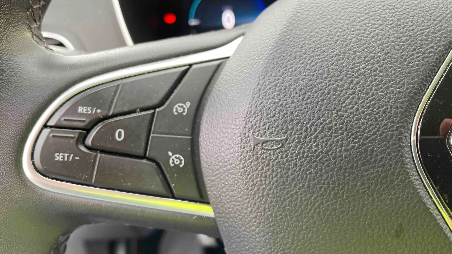 Acheter une renault Mégane IV Estate E-TECH Plug-In Hybride 160 d’occasion avec 89149km disponible immédiatement - photo 24