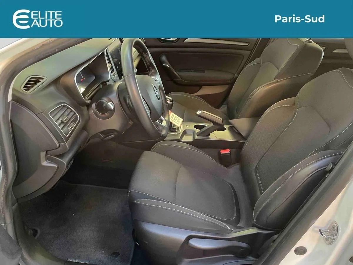 Acheter une renault Mégane IV Berline Blue dCi 115 - 20 d’occasion avec 80797km disponible immédiatement - photo 11