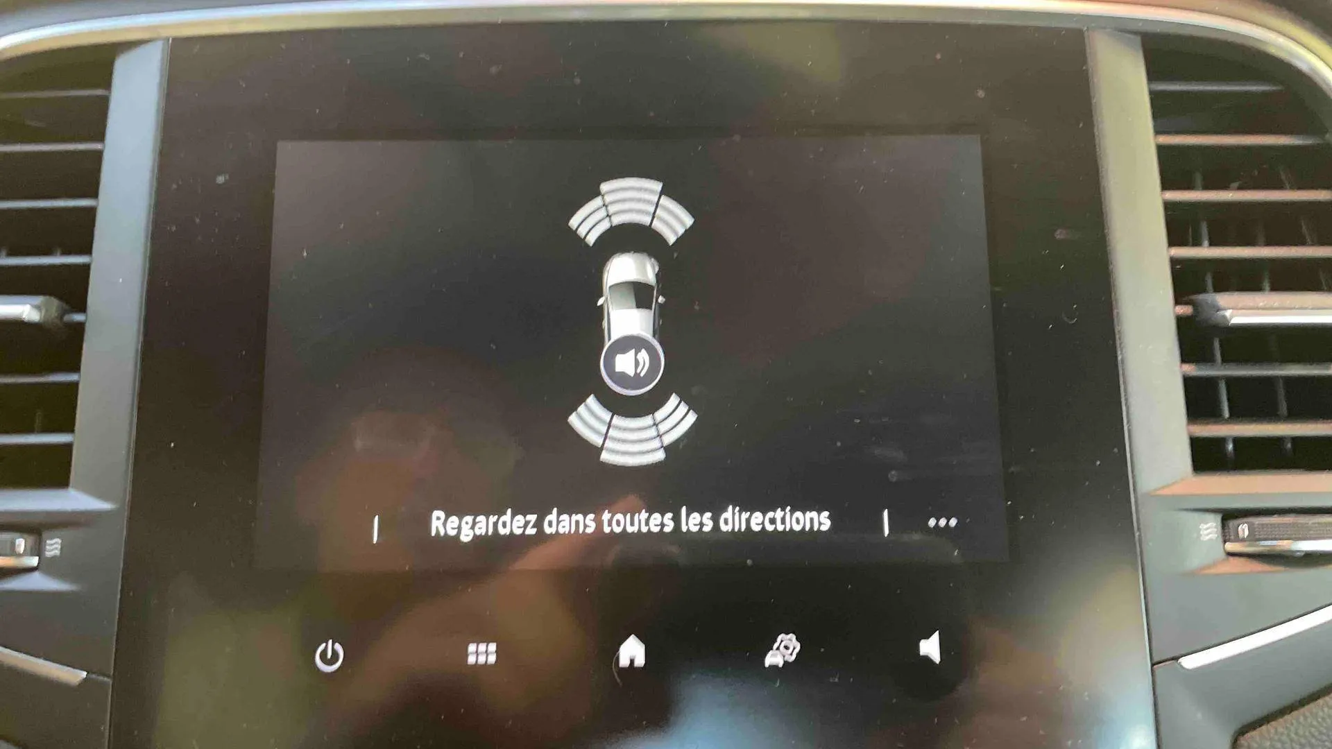 Acheter une renault Megane IV Berline Blue dCi 115 EDC d’occasion avec 80604km disponible immédiatement - photo 19