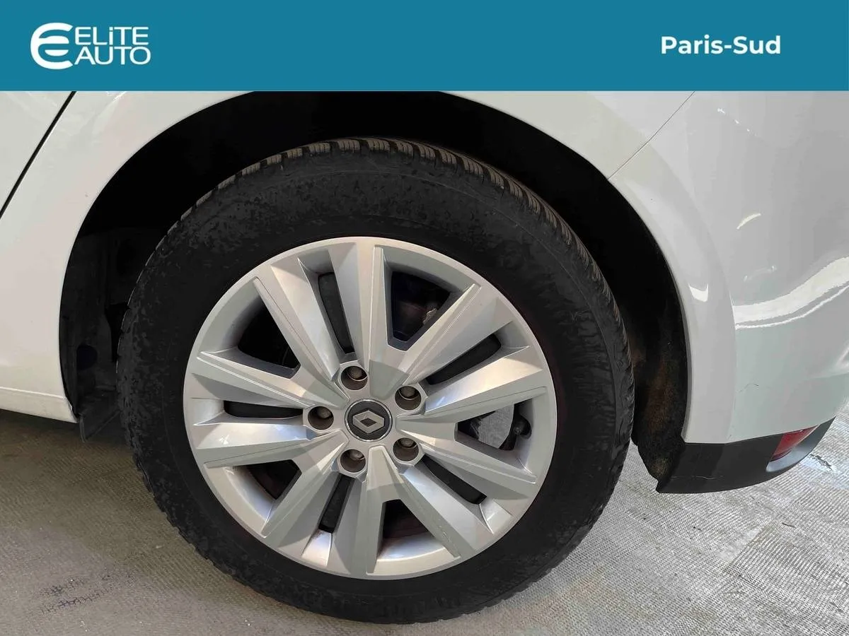 Acheter une renault Mégane IV Berline Blue dCi 115 - 20 d’occasion avec 80797km disponible immédiatement - photo 22