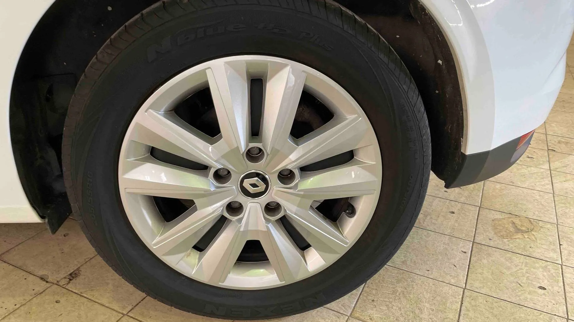 Acheter une renault Mégane IV Berline Blue dCi 115 EDC - 21N d’occasion avec 95614km disponible immédiatement - photo 26