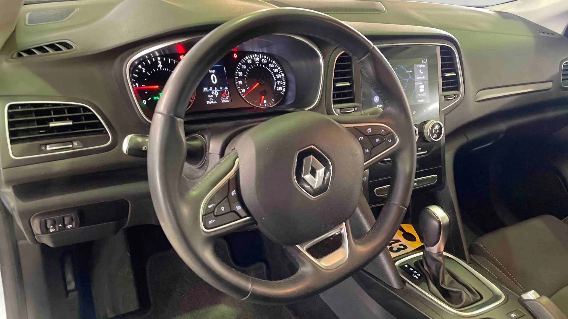 Acheter une renault Mégane IV Berline Blue dCi 115 EDC - 21N d’occasion avec 95614km disponible immédiatement - photo 10