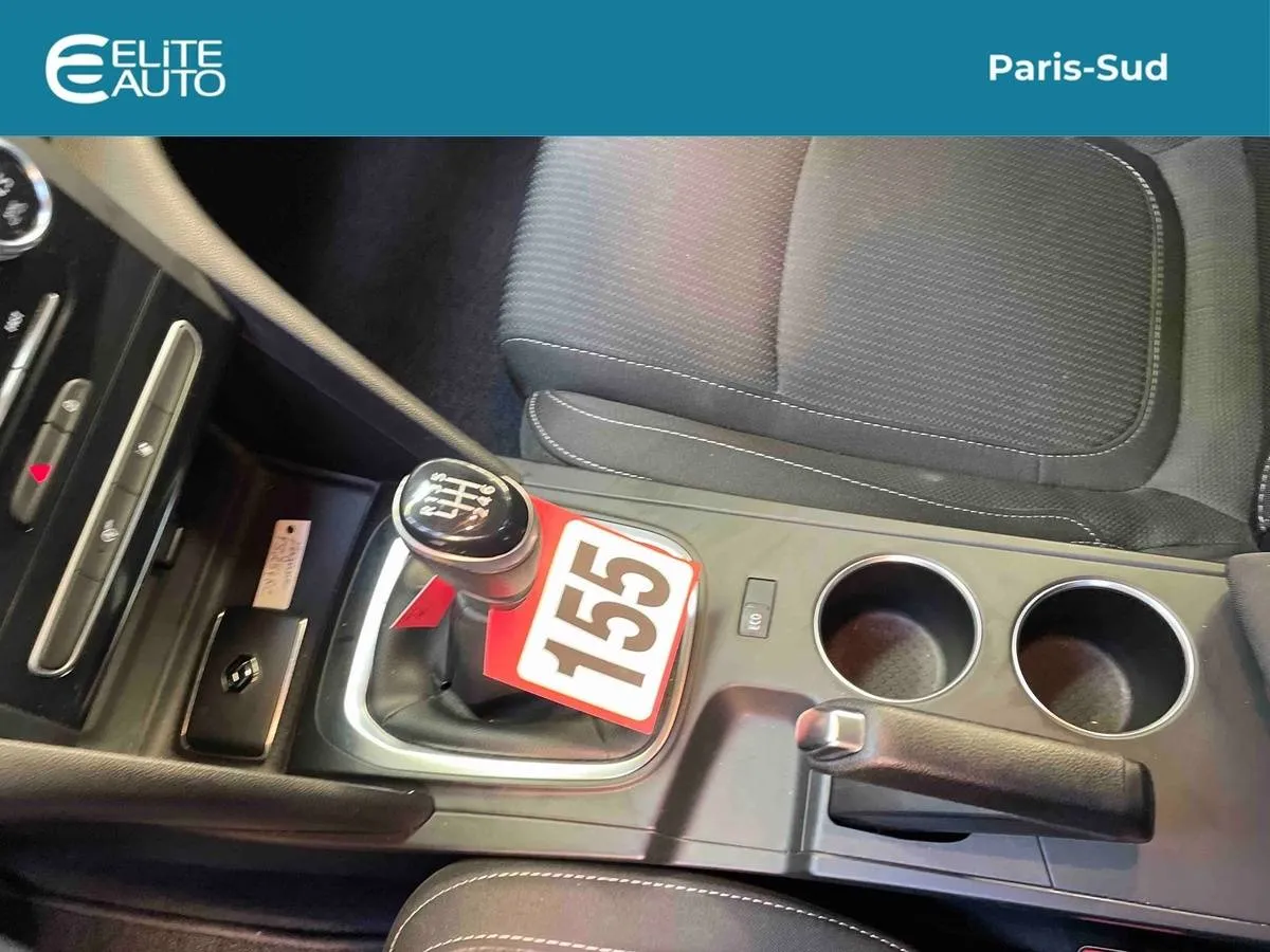 Acheter une renault Mégane IV Berline Blue dCi 115 - 20 d’occasion avec 80797km disponible immédiatement - photo 20