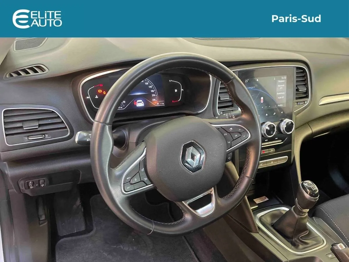 Acheter une renault Mégane IV Berline Blue dCi 115 - 20 d’occasion avec 80797km disponible immédiatement - photo 10