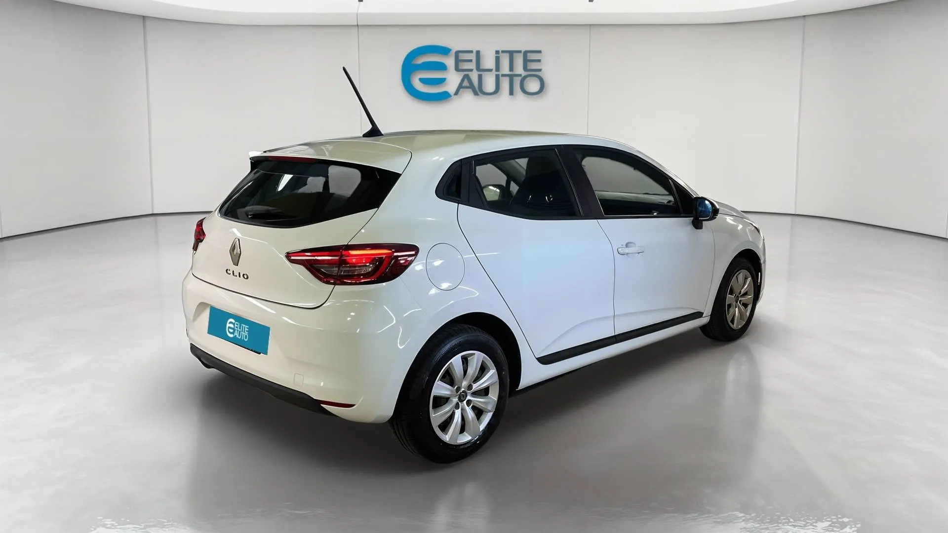 Acheter une renault CLIO SOCIETE BLUE DCI 85 d’occasion avec 104115km disponible immédiatement - photo 3