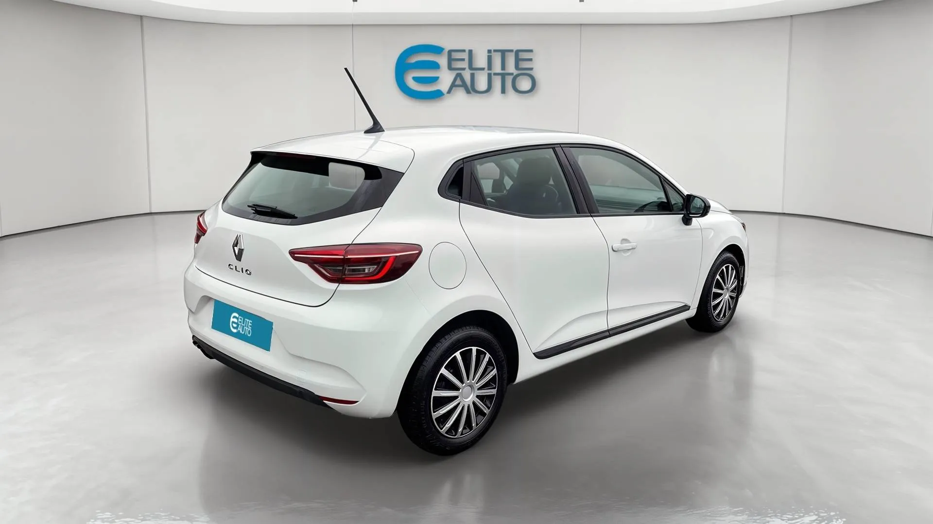 Acheter une renault CLIO SOCIETE BLUE DCI 85 d’occasion avec 77843km disponible immédiatement - photo 3