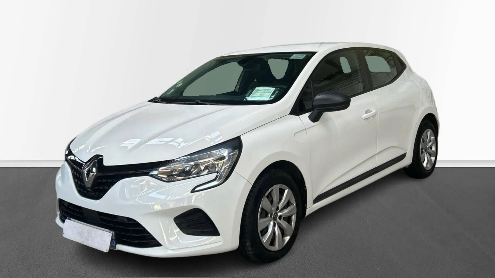 Acheter une renault CLIO SOCIETE BLUE DCI 85 d’occasion avec 86051km disponible immédiatement - photo 1